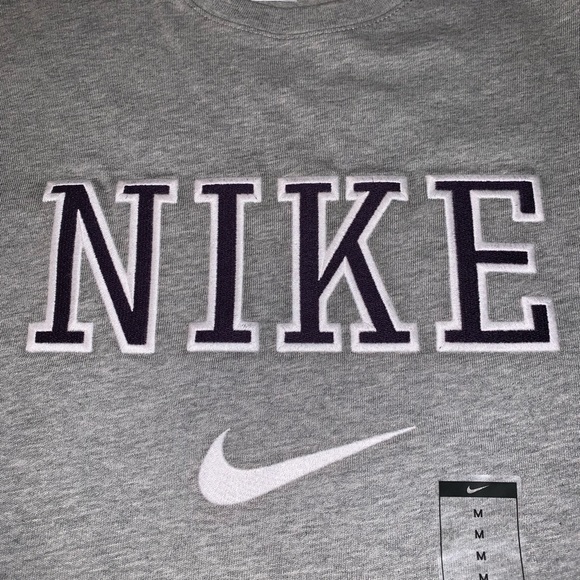 *SOLD* Nike Sportswear Vintage Big Logo Reissue - Picture 3 of 4